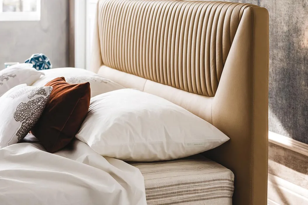 AMADEUS Bett