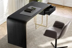 AURI Schreibtisch
