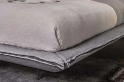 AUTO-REVERSE DREAM Bett