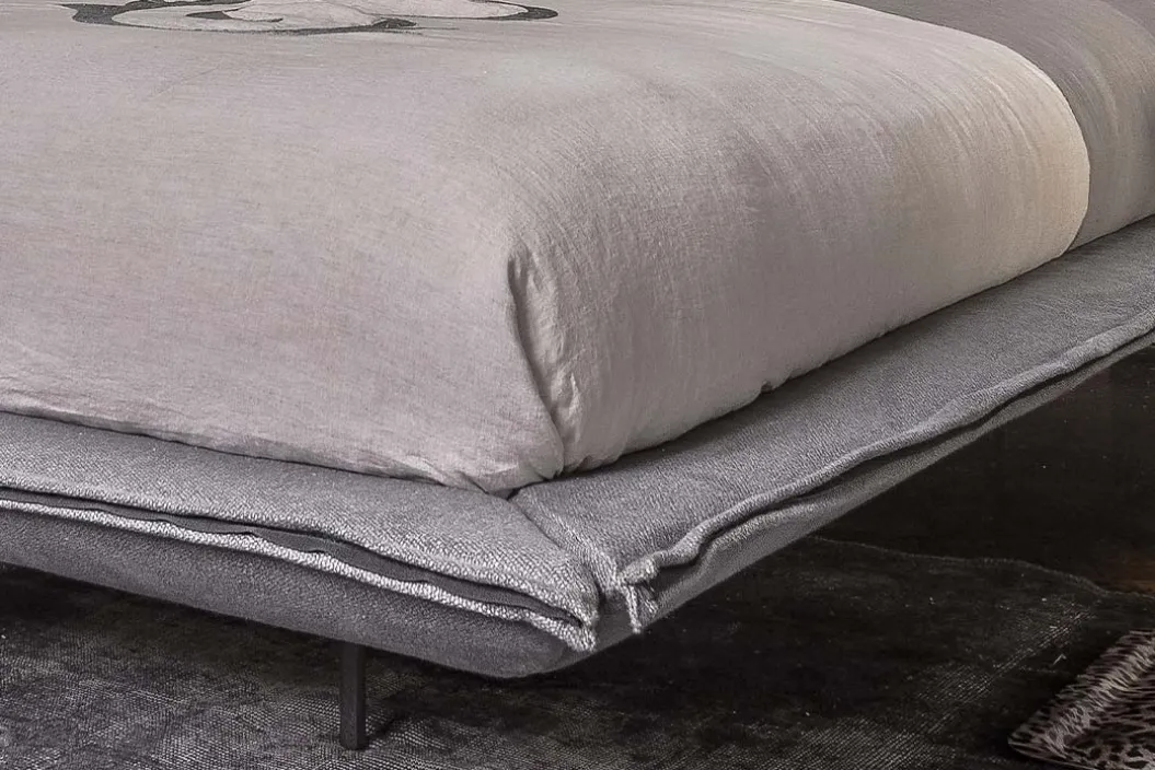 AUTO-REVERSE DREAM Bett