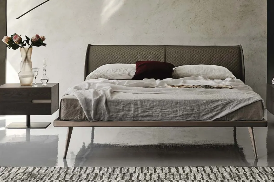 AYRTON Bett