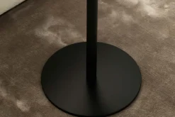 CENTER LEG Beistelltisch