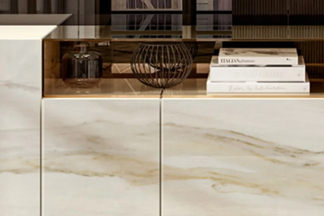 36E8 GLASS 1337 Sideboard
