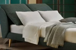 HELMUT Bett