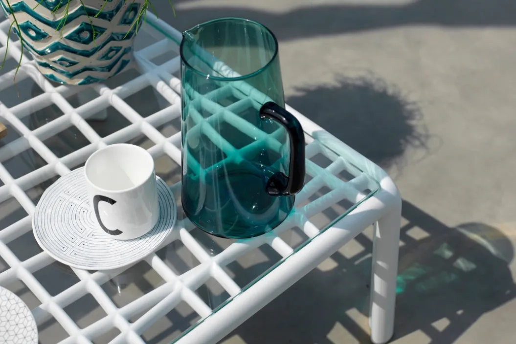 KOMODO VETRO Garten-Couchtisch