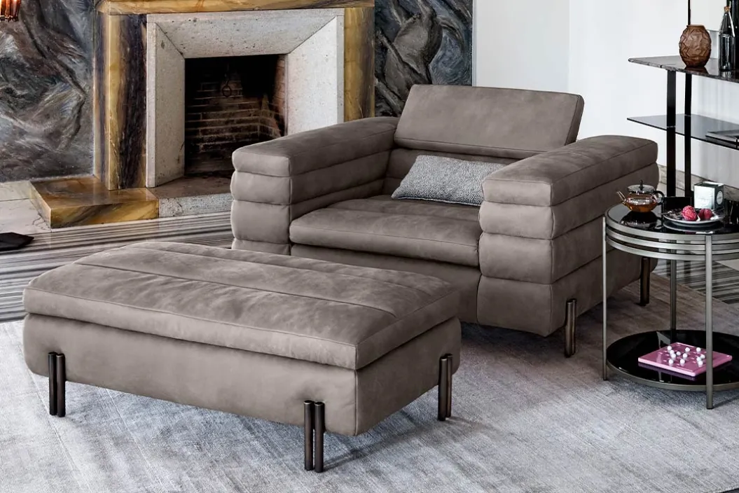 MAYFAIR Hocker