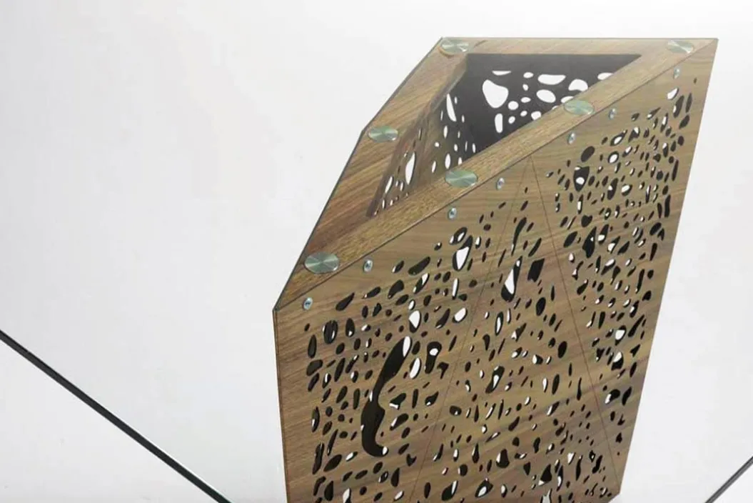 RIDDLED TABLE Esstisch
