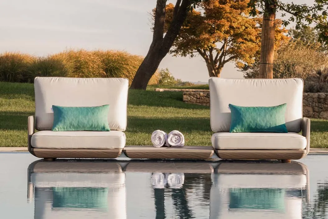 SAMURAI IN-THE-WATER Garten-Couchtisch