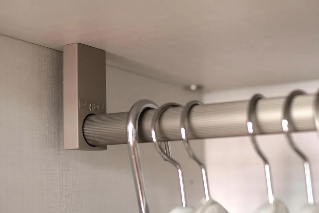 STEP 5-TÜRER Kleiderschrank