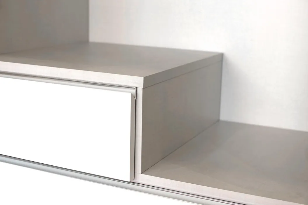 STEP 5-TÜRER Kleiderschrank