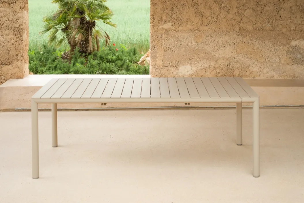 TEVERE 210 Garten-Ausziehtisch